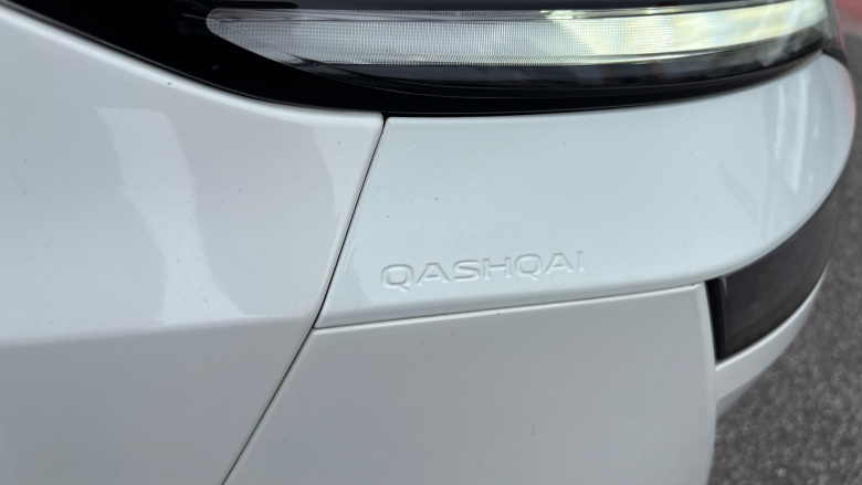 Nissan Qashqai 1.3 DiG-T MH 158 N-Connecta 5dr Xtronic Petrol Hatchback